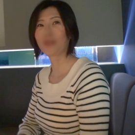 【個撮】素朴でも激しいセックスが好きな人妻郵便局員(46歳) オイルまみれになりながらの不倫エッチで感度が限界を迎えて、ついには中出し懇願。 FC2-PPV-4573575