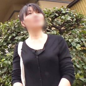 【熟女】エロい巨尻を持つ癒し系の丸顔熟女（55）◆均整の取れたスタイルの良さと肌のツヤも実に魅力的な不貞の人妻が、他人棒にメロメロにされてイキ狂う！ FC2-PPV-4110830