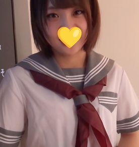 【円.光/制服(18)】下の毛を整えることすら知らない純情〇系、初めての援.助。控え目体型の極狭ま〇こに当然のように中出しされてしまう。 FC2-PPV-4088884