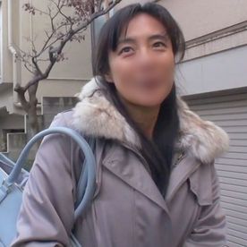 【個撮】介護士熟妻さんとラブホセックスしました。 欲求不満の熟れたおまんこは、ハグしただけでびしょ濡れです。 FC2-PPV-4070121