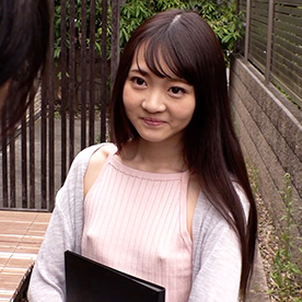 まさかノーブラ！？無防備な貧乳美女がコリコリに勃った乳首を服越しに露わにする姿に興奮してしまい… Part 2