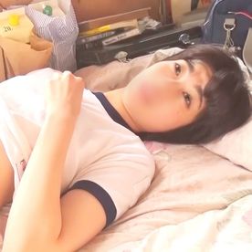 【素人】貧乳で体操着も似合う24歳の若妻”わかなちゃん” おとなしそうなのに献身的なフェラでおねだり→フル勃起状態での不倫セックスでキツマン即イキ！ FC2-PPV-4049441