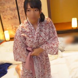 【素人】旦那の横でのオイルマッサージで思わず感じる人妻(32) 背徳感とスリルを楽しみながら性感マッサージで興奮♥ FC2-PPV-4057768