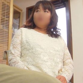 【個撮】素朴なぽっちゃり熟女がセンズリで発情。 「私もムラムラしてきちゃった・・・♥」そう言いながら相互オナニーするド変態。 FC2-PPV-4543643