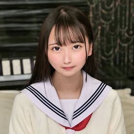 かわいさ国宝級の美女はこう見えて合法ミニマム体型の18才！経験浅めで見慣れない男性器を前にして照れながらも頑張ってフェラ、その姿を見て堪らず口内射精。続けて中出し2発の計3連続射精！！ FC2-PPV-4215087