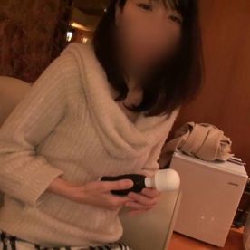 【素人】スレンダーボディの美熟女妻。激しいピストンSEXにアへ顔晒して寝取られちゃってました。 FC2-PPV-4256597