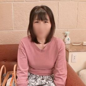 【人妻／熟女】53歳黒髪ボブのおっとり清楚系奥さま。柔らか色白巨乳揺らしてヨガリ淫れる中出しセックス。 FC2-PPV-4398627