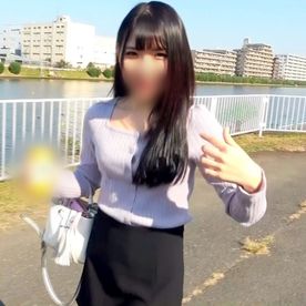 【個撮】貧乳×パイパンの”お嬢様”育ち女子。 ディルドを使用しての疑似SEXオナニーを撮影しました。 FC2-PPV-4317125