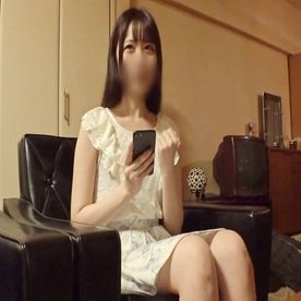 【素人／個撮】20歳あざとい系の清楚可愛い裏垢女子大生。華奢な貧乳スレンダーボディを激ピスハメ撮りセックス。 FC2-PPV-4372533