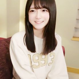 アイドル級の可愛さ看護学/生。部屋でフェラからの口内射精、風呂での挿入、また部屋に戻って挿入中出しハメ撮り映像。 ※原版特典付き FC2-PPV-4495837