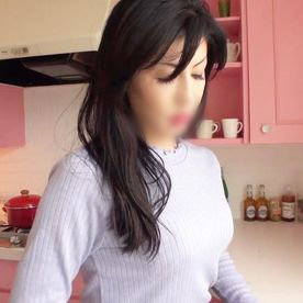 【熟女】15年セックスレス。54歳。スレンダー人妻。やよいさん。旦那が出張中に自宅でハメ撮りSEX。緩急自在のピストンに何度も潮を吹き。連続イキ。 FC2-PPV-4548581