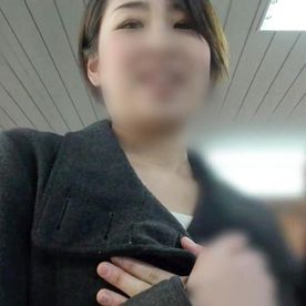 【中出し】ショートヘアーの35歳人妻◆敏感な乳首をいじられて淫乱化！巨根ででどスケベ覚醒！マ〇汁でドロドロになった膣にどっぷり中出し！ FC2-PPV-4347039