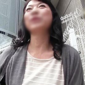 【熟女】4年セックスレス・49歳・人妻◆出会ったばかりの男のギン勃ちチ●ポで激しく突かれて恍惚の表情を浮かべるセックス**どスケベ熟女◆ FC2-PPV-4264457