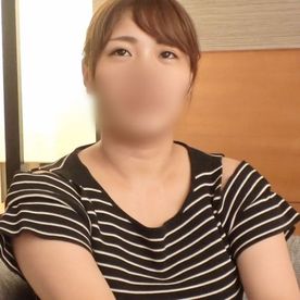 【素人】21歳ムチムチ肉感ボディのビキニ大生をナンパ。日焼け跡残る巨乳おっぱい揺らして淫れる乱交セックス。 FC2-PPV-4379906