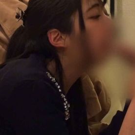 【素人】スレンダーボディの激カワ奥さん。部屋に連れ込み戸惑いながらも不倫SEXに溺れてイキまくりです。 FC2-PPV-4386498