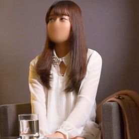 【素人】清純な”看護師”をハメ撮りしました。 お淑やか系ですが、生ハメで中イキしている最中に大量中出ししました。 FC2-PPV-4327551