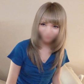 【素人】ガールズバー店員、ギャルの25歳、りりちゃん。ミニマムボディに不釣り合いな淫尻で悩殺。スケベ声止まらないハメ撮りSEX。膣内射精。 FC2-PPV-4499225