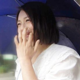 【人妻】清楚なショートヘアー人妻（33）◆頭を押さえつけてフェラチオ⇒愛液でビチョビチョのおま○こを生チ○ポでガン突き！大量ザーメン放出！ FC2-PPV-4329933