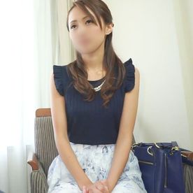 【個撮】くびれが綺麗なモデル体型アラサー美女。 生ハメでキツまんを突き上げ、子宮口めがけて”中出し”射精。 FC2-PPV-4380521