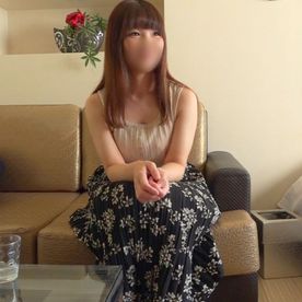 【素人】ゆるふわ清楚系人妻と昼間から不倫セックス。 高速ピストンで子宮口を突いて連続中イキ。 FC2-PPV-4495403