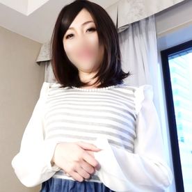 【素人】めちゃくちゃ仕事ができる有能美人OL(28歳) クンニ・手マンで発情すると、挿入が待ちきれなくなってフェラ・パイズリでご奉仕してくれました。 FC2-PPV-4227857