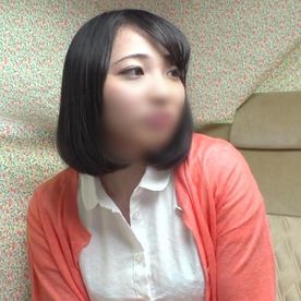 【素人】美巨尻がエロい。黒髪清楚な35歳、人妻。看護師のあやこさん。車内に連れ込みハメ撮りプレイ。パイパンのま○こに中出し。 FC2-PPV-4491024