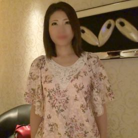 【素人】目鼻立ちが整ってお綺麗な美熟女をハメ撮り。 最高潮に濡れた状態での生ハメで、幸せそうな表情でイグぅ～♥ FC2-PPV-4637054