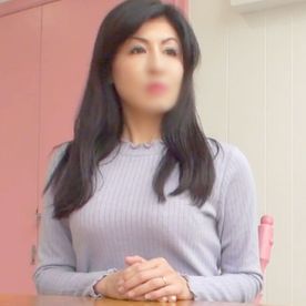 【熟女】美人で色気むんむん、54歳の奥様です。お金の為と言いながらセックスも好きなようでノリノリ不倫セックス。 FC2-PPV-4600354