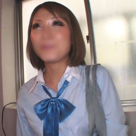 【制服女子】学校帰りのギャル女子をナンパ。脱ぎたてパンティを堪能。 FC2-PPV-4438218