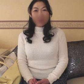 【不倫】おっとり清楚妻が色白ボディを火照らせムラムラ発情♡硬いチンポでガチハメSEX。 FC2-PPV-4638691