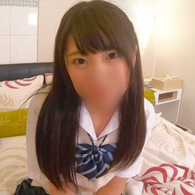 【個撮・プレミア】1か月前に貫通したばかりの青チェックちゃん♥ ゴム無しセックスにどハマりして、騎乗位で一生懸命腰振り！ FC2-PPV-4542957