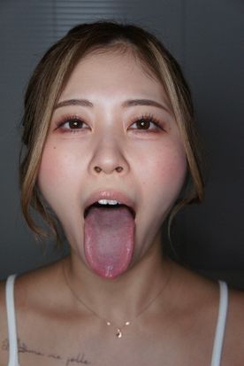 女体探検隊59　あやかの口　口の中を見られて興奮する変態女性、自ら広げ刺激し喜ぶあやかさん  そんな変態美女、皆さんお嫌いですか？4K画質で見せる口内、　アクリル棒舐め、開口器、最高に刺激的です。 FC2-PPV-4494544