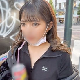 【素人／個撮】20歳超~~可愛い‼童顔ギャルのコンカフェ嬢。小柄な貧乳ボディをバックから激ピス中出しセックス。 FC2-PPV-4572675