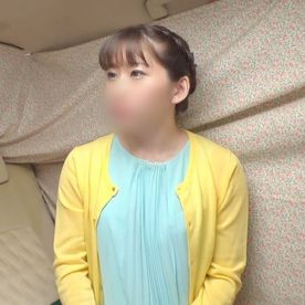 【人妻／熟女】おっとり清楚系／30代子持ちのセレブ奥さま。快感不足の身体疼かせイキ淫れる中出しセックス。 FC2-PPV-4450639