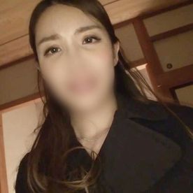 【中出し】淫尻で悩殺！ぷりぷりの巨尻とFカップ巨乳を持つ人妻◆巨尻を揺らして連続絶頂イキまくり！どっぷり膣内射精！ FC2-PPV-4493012