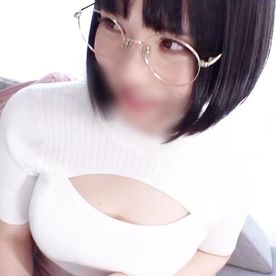 【素人】Hカップ爆乳×3P初体験！！街で声を掛けた地味メガネを脱がしたら鬼エロ。爆乳揺らしてイクイク。中出しと顔射でおま●ことお顔をドロドロに。 FC2-PPV-4474757