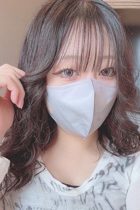 ガチ素人【無】19歳保育士のこはるちゃんをホテルに呼び出して子作りセックス。♡バックで中出し後は膣内観察♡むっちりボディと生ハメ交尾 FC2-PPV-4515738