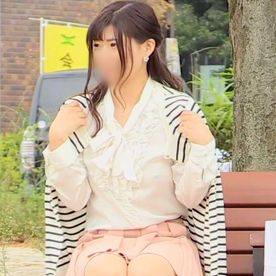 【個人撮影】清楚で可愛い人妻さんとの車内不倫を撮影。 手マンで興奮度が高まるとフェラとパイズリで搾精されました// FC2-PPV-4502706