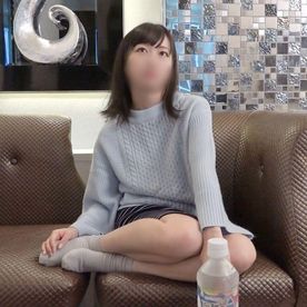 【素人／個撮】26歳本屋さんで働く清楚可愛い童顔ちゃん。敏感マ●コ疼かせてイキ淫れるハメ撮りセックス。 FC2-PPV-4509654