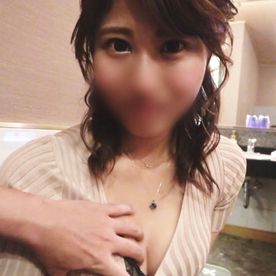 【中出し・個人撮影】素人女子ゆかちゃん。パンティずらしハメSEXで中出し。 FC2-PPV-4537258