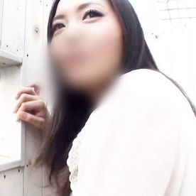 《人妻》美尻を持つスレンダー美人妻（37）◆電マオナニー披露⇒生ハメSEX◆本能のままに感じまくりのけ反りイキ連発！大量精子放出！ FC2-PPV-4523628