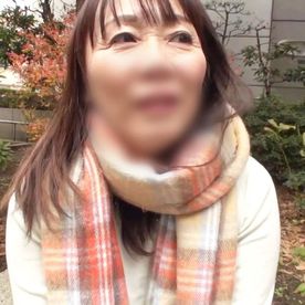 【中出し】旦那さんとはもう10年以上ご無沙汰！59歳の熟女が久しぶりのSEXで潮吹きイキ！熟したおま○こに大量膣内射精！ FC2-PPV-4626122