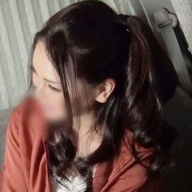 《人妻》色白スレンダーBODYを持つ44歳・人妻◆いやらしいメス顔でち○ぽ舐め回し！膣奥突かれる快感にすっかりメス堕ち！ハメ撮りSEX！ FC2-PPV-4523938