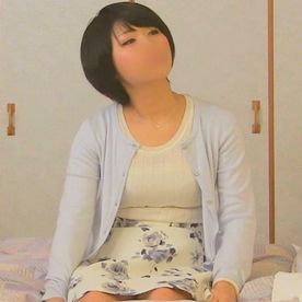 【個人撮影】丸顔の癒し系美女あやさん(25歳) クンニで発情→イラマで喉奥ガン突き口内射精。 FC2-PPV-4507194