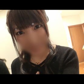 【素人／自撮り】22歳アパレル店員の童顔美女。ねっちょり疑似フェラが超エロい…腰振りオナニー動画。 FC2-PPV-4521494