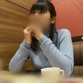 【素人】黒髪のパッツンヘアーお姉さん！実は性欲旺盛でベッドの上で巨乳プルプル揺らした騎乗位エッチ FC2-PPV-4566916