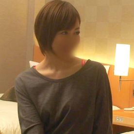 【素人】朝のニュースが似合いそうな清楚系人妻(36歳) 不倫セックスで予想外のメsu顔になりながら不倫中イキ♥ FC2-PPV-4505019