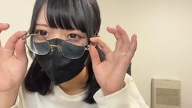 りんちゃん (18) 2024年12月6日の配信動画 - 前編 - FC2-PPV-4633753