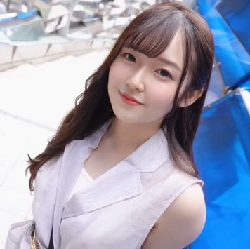 【素人はっくつ隊】【初撮り】童顔美乳な美容師アシスタントのみれいちゃん21歳 仕事帰りにシャワーも浴びずに即エッチ！濃厚クンニと手マンされ恥ずかしながらも大胆開脚♡欲しがりおま●こに生挿入から膣内射精までされちゃう