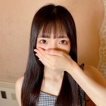 FC2 PPV 4723050 ★特典で無修正 ♀166 夏がくれた贈り物♡ かわいいスレンダーななちゃんに半外半中で中だし！動画内はフルで顔出しです！夏はおんながおいしい季節です♡
